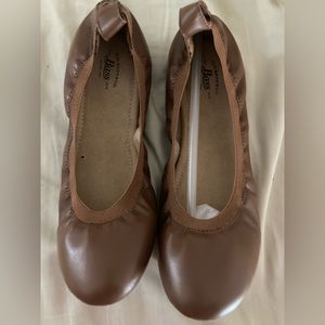Bass BRAND NEW Lana ballet flats Cognac